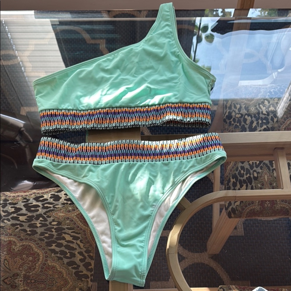 SHEIN Mint Green One-Shoulder Bikini